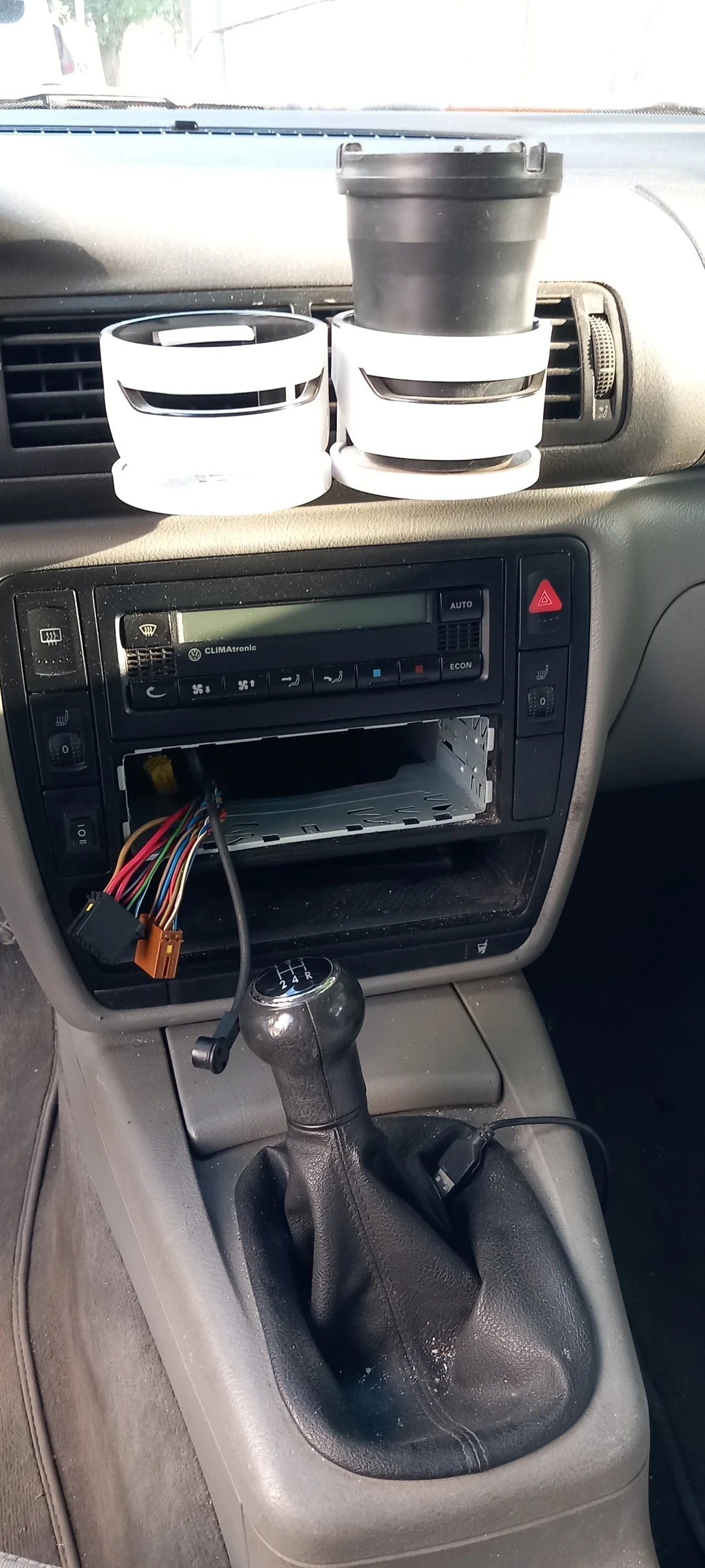 VW Passat  - изображение 7