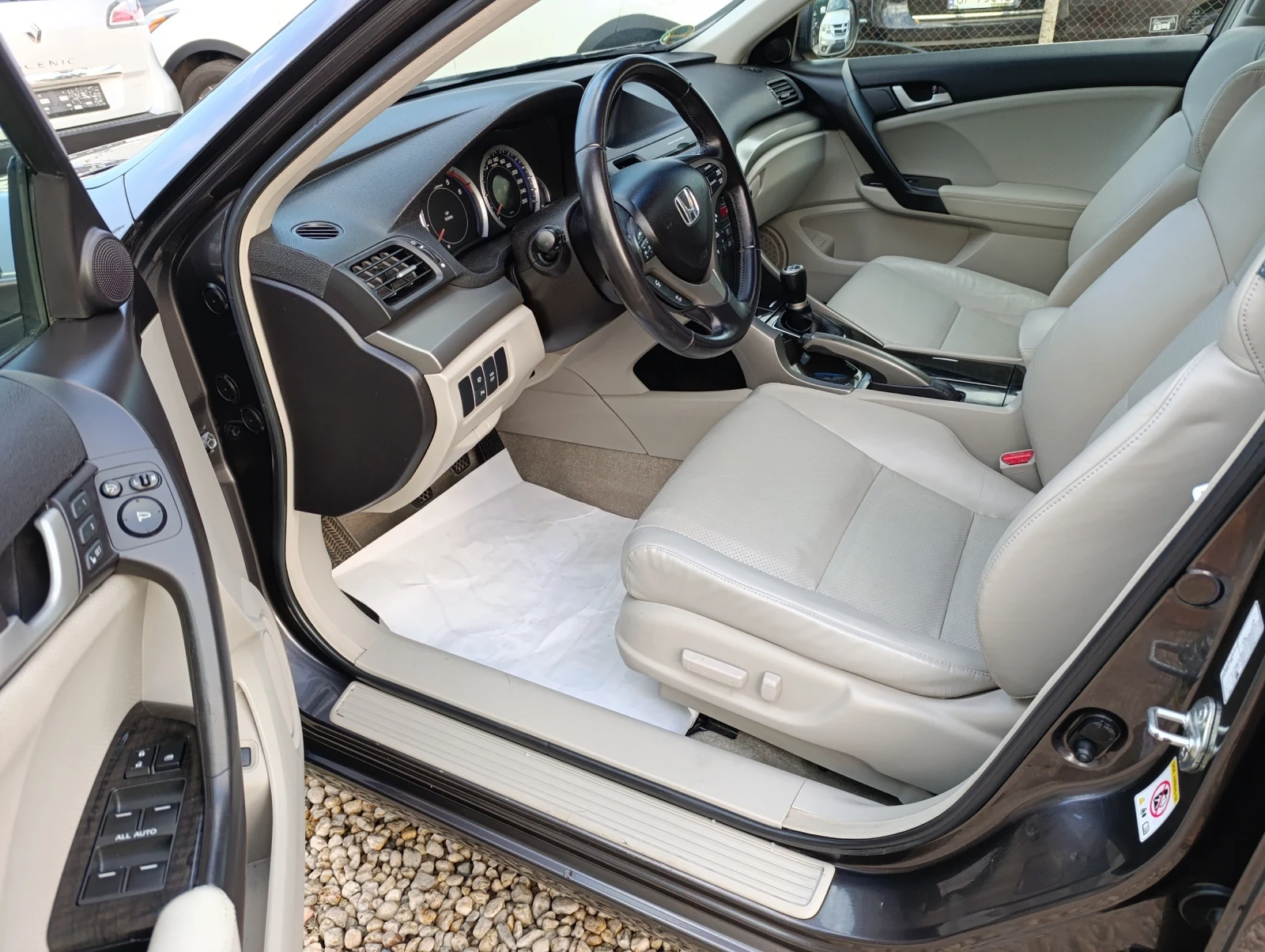 Honda Accord  - изображение 9
