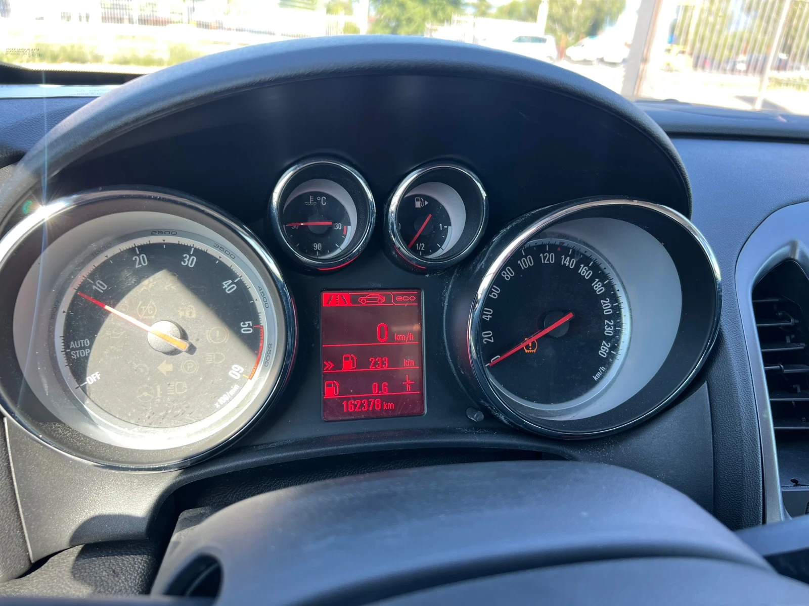 Opel Astra 1.6cdti, снимка 15 - Автомобили и джипове - 52817076