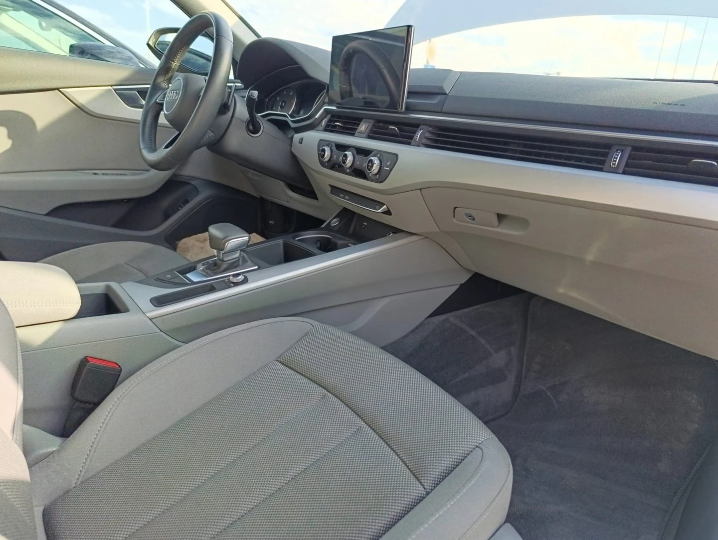 Audi A4 advanced 35 TDI, снимка 11 - Автомобили и джипове - 53032990