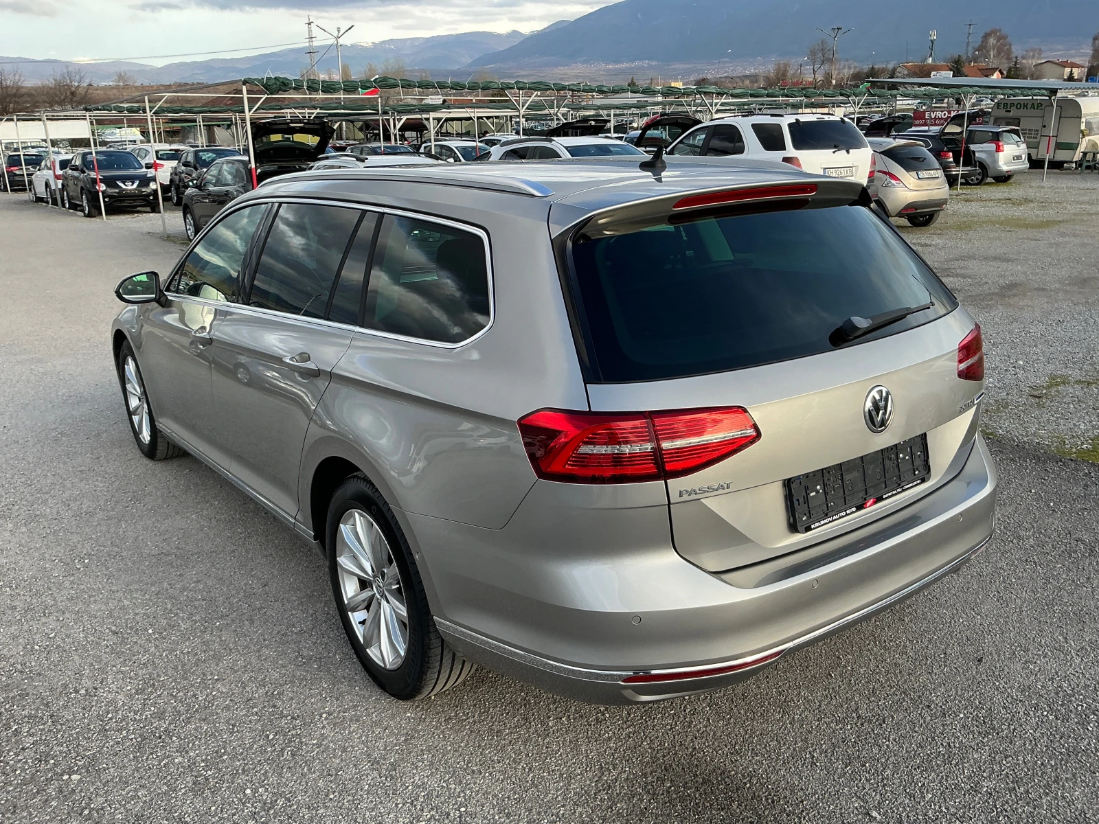 VW Passat 2.0 TDI - изображение 6