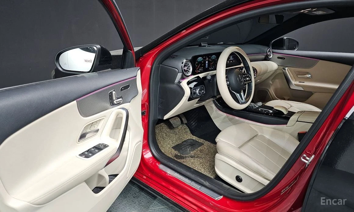 Mercedes-Benz A 220, снимка 10 - Автомобили и джипове - 53735156