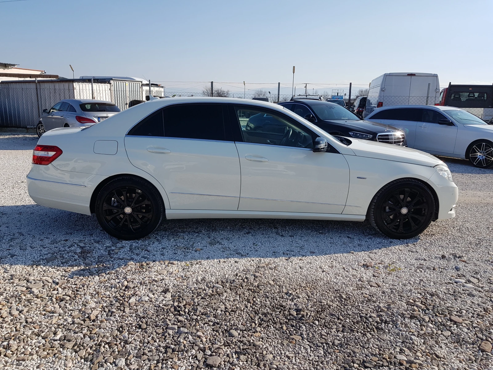Mercedes-Benz E 220 CDI АВТОМАТИК ELEGANCE ЛИЗИНГ, снимка 4 - Автомобили и джипове - 53736739