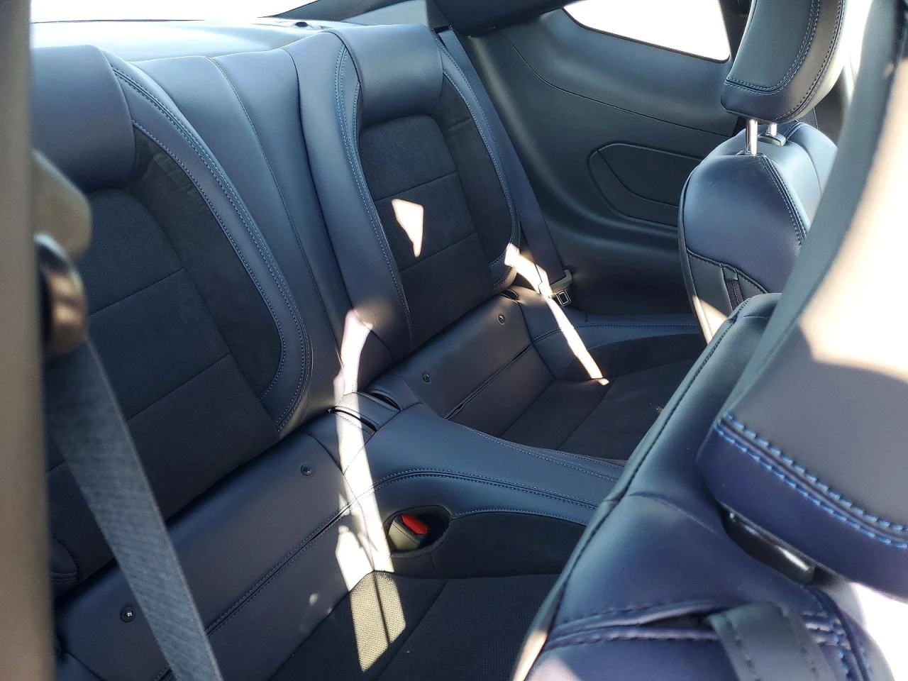 Ford Mustang 5.0l Dark Horse, снимка 10 - Автомобили и джипове - 53850600