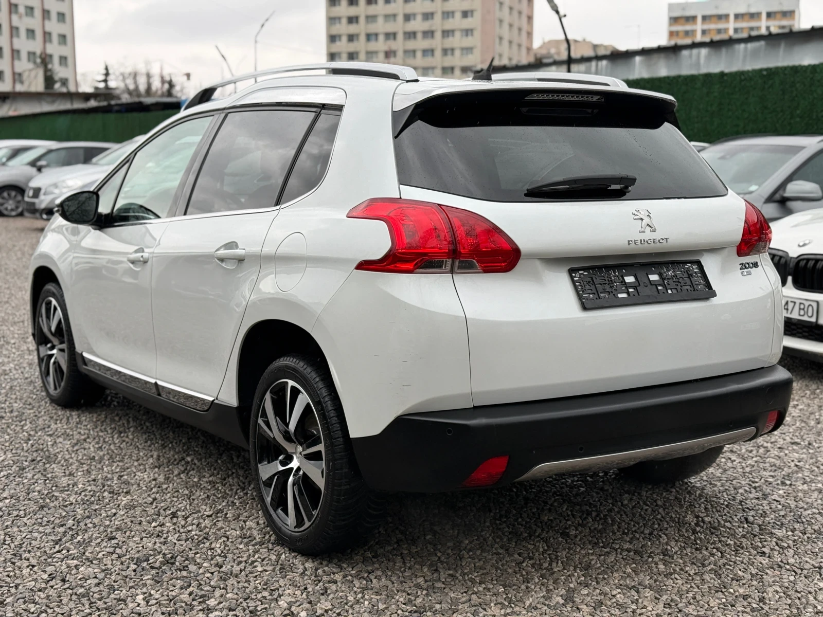 Peugeot 2008 1.6HDI/Allure/92hp/, снимка 5 - Автомобили и джипове - 54057262