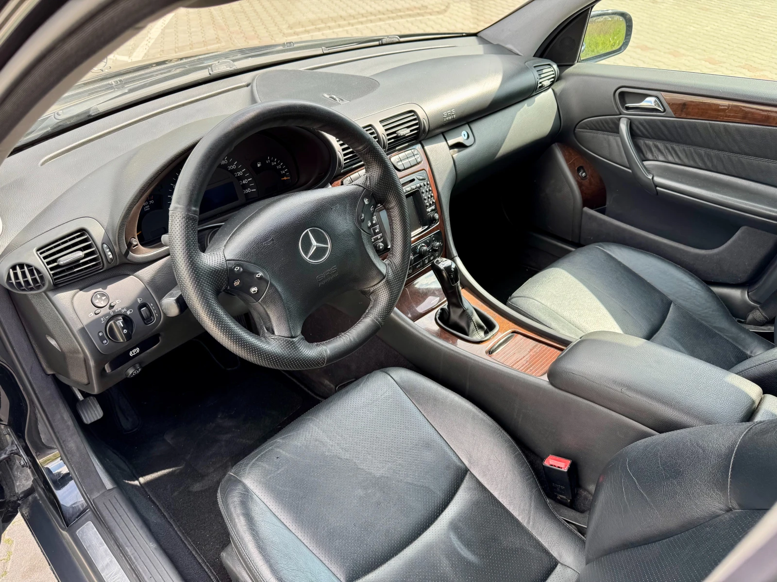 Mercedes-Benz C 200 2.0 Kompressor LPG, снимка 9 - Автомобили и джипове - 54147108