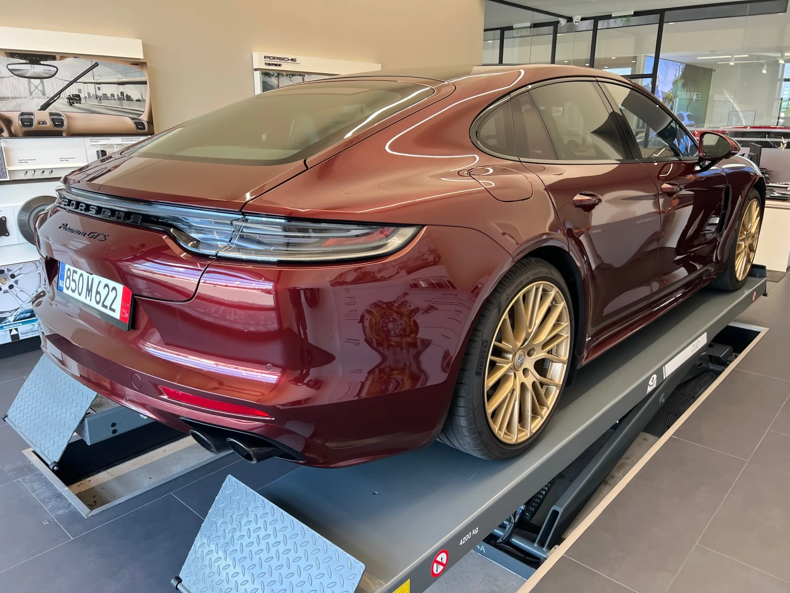 Porsche Panamera GTS * HEAD-UP* * PANO*  | Mobile.bg � ����������� 9