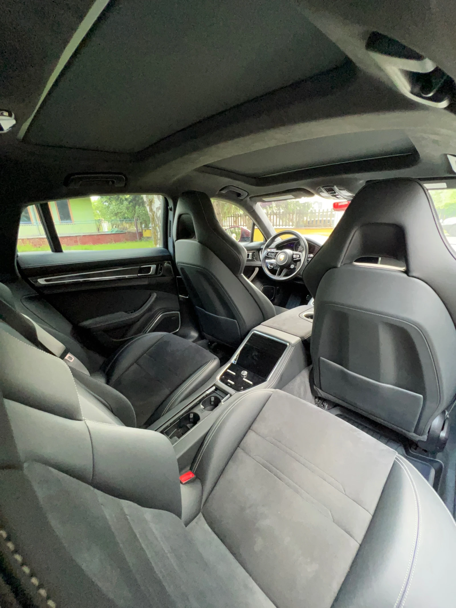 Porsche Panamera GTS * HEAD-UP* * PANO* , снимка 15 - Автомобили и джипове - 54814622