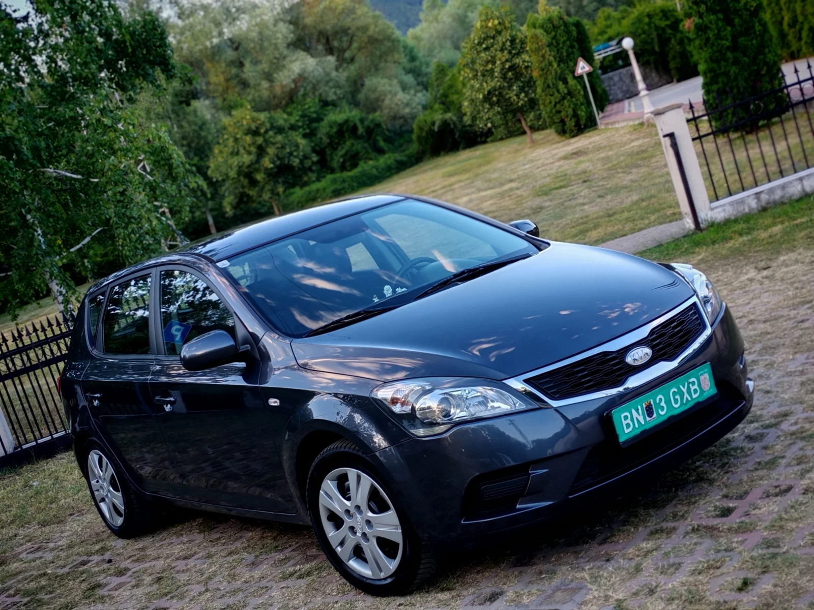Kia Ceed 1.4I 16V(90)* ECO-DINAMICS* COOL-NAVIGATOR* * 