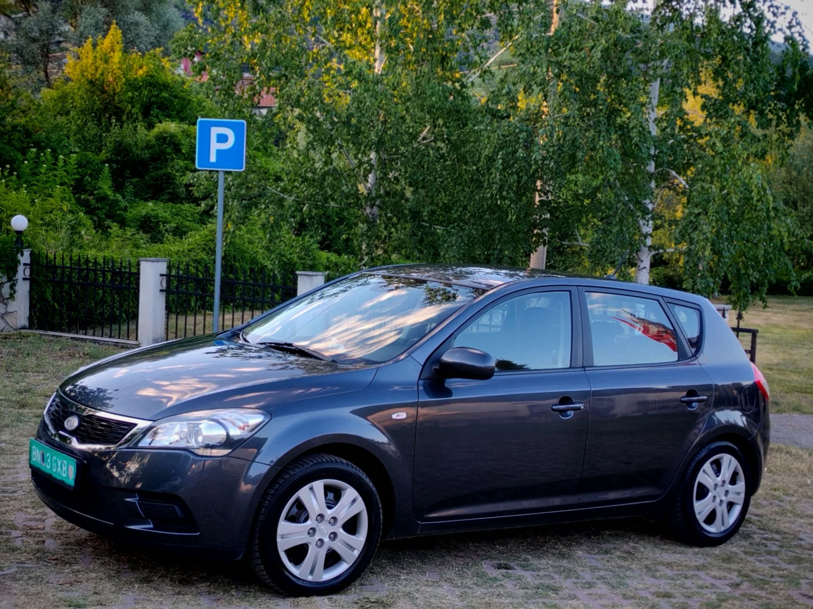 Kia Ceed 1.4I 16V(90)* ECO-DINAMICS* COOL-NAVIGATOR* * , снимка 3 - Автомобили и джипове - 55244560