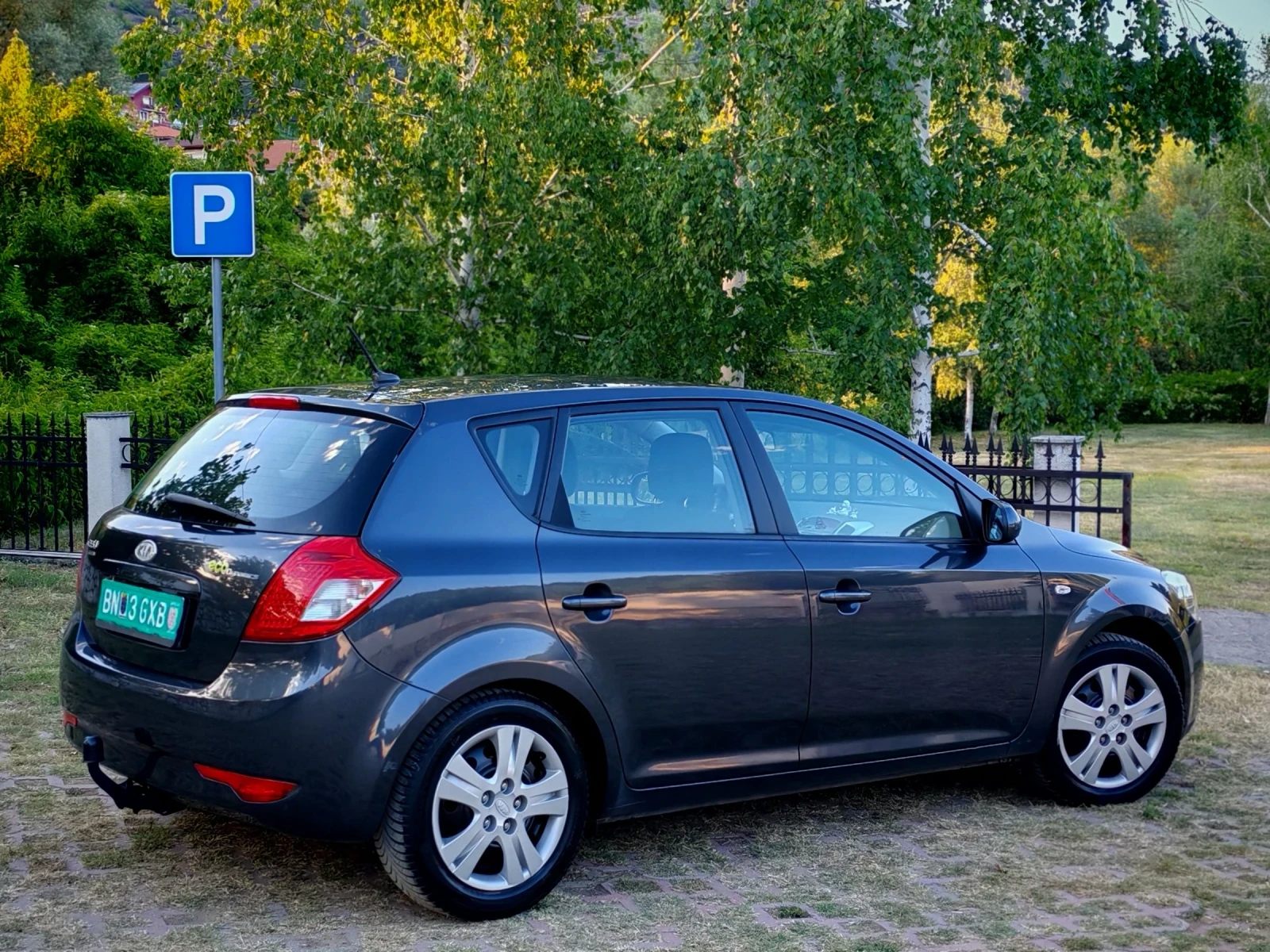 Kia Ceed 1.4I 16V(90)* ECO-DINAMICS* COOL-NAVIGATOR* * , снимка 7 - Автомобили и джипове - 55244560