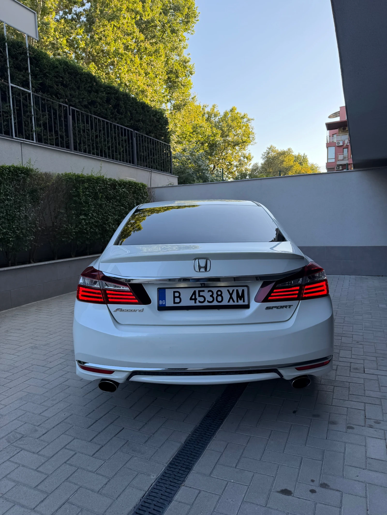 Honda Accord 2.4 Sport, снимка 5 - Автомобили и джипове - 55480594