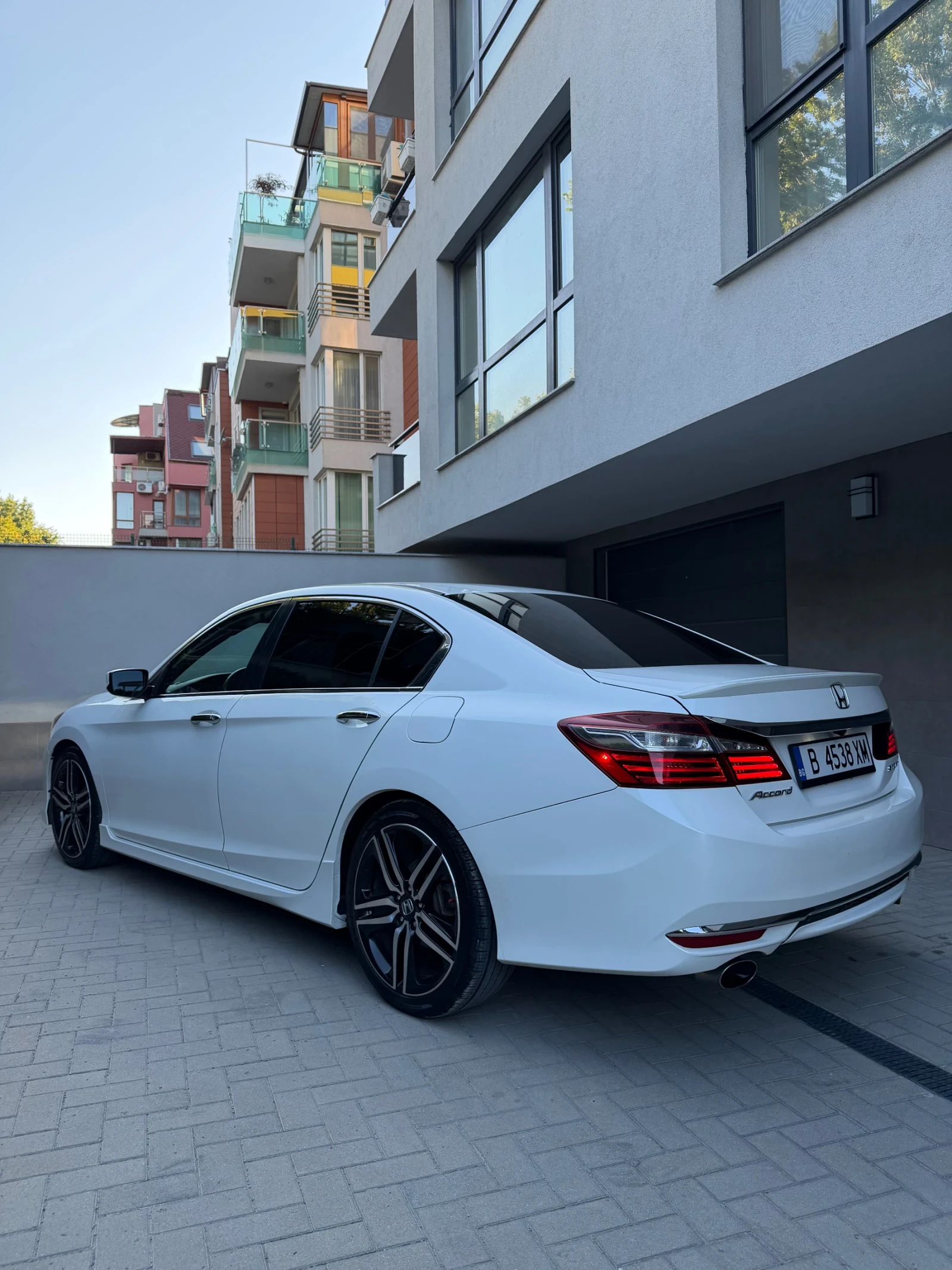 Honda Accord 2.4 Sport, снимка 4 - Автомобили и джипове - 55480594