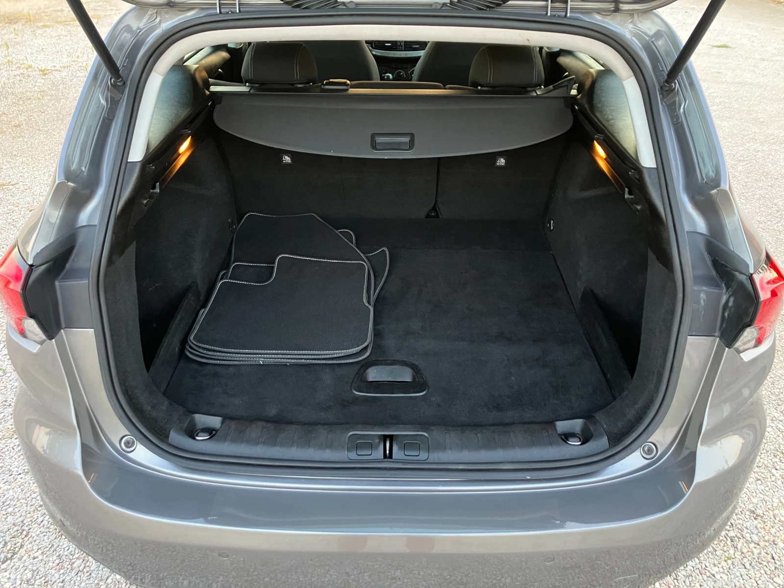 Fiat Tipo 1.6 M-jet, снимка 14 - Автомобили и джипове - 55636181