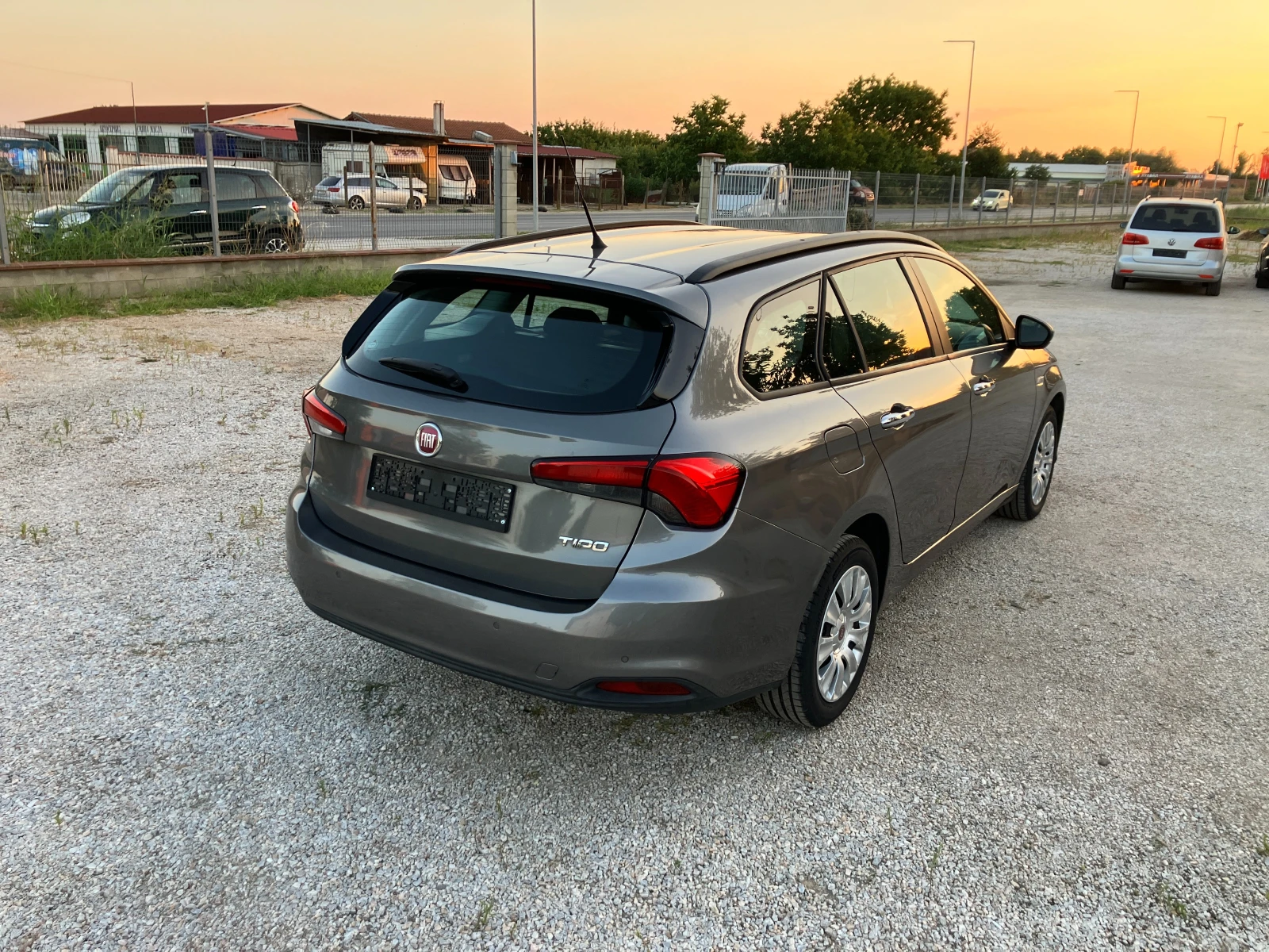 Fiat Tipo 1.6 M-jet, снимка 7 - Автомобили и джипове - 55636181