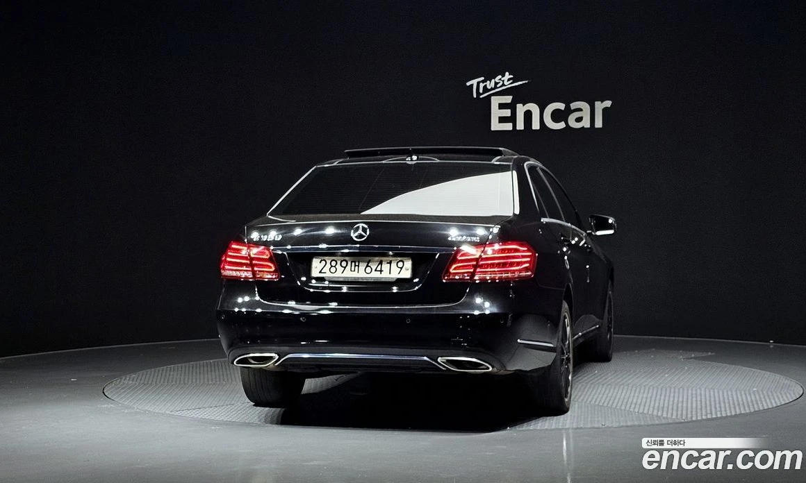 Mercedes-Benz E 350 E350 4MATIC Avantgarde, снимка 2 - Автомобили и джипове - 55685023