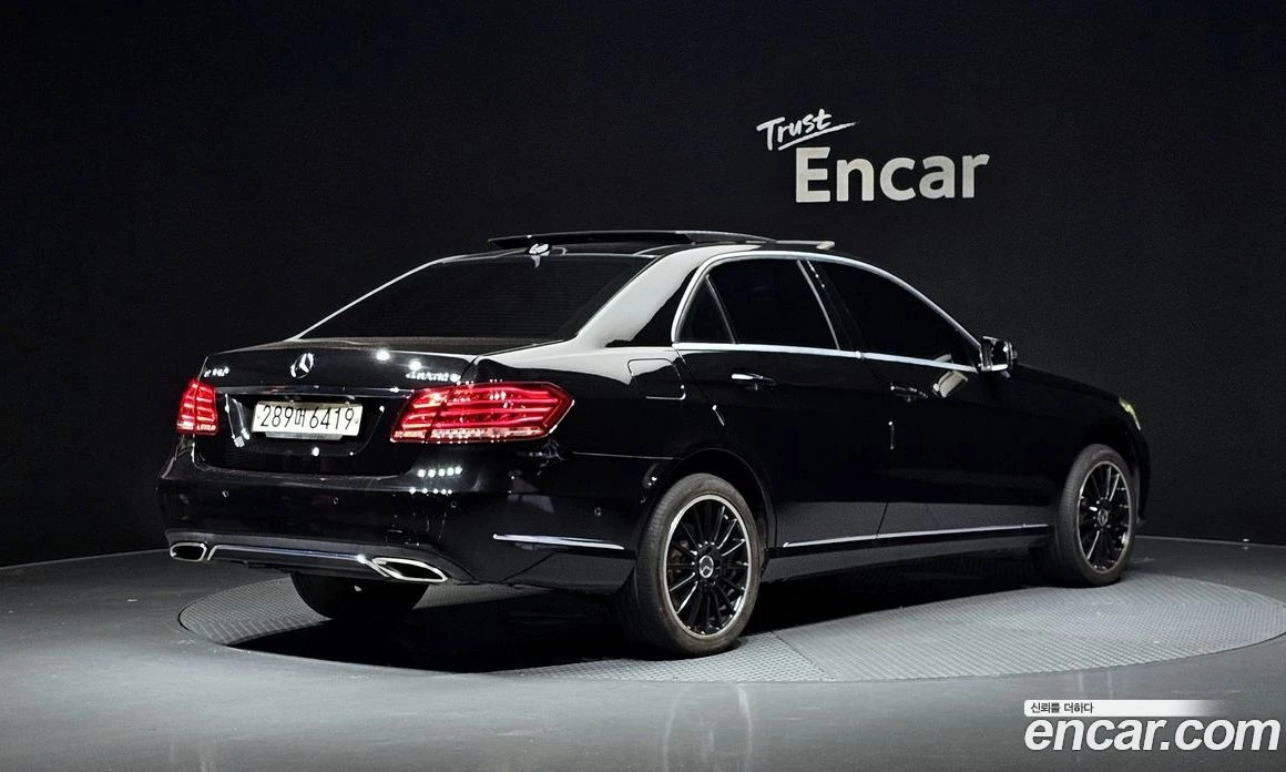 Mercedes-Benz E 350 E350 4MATIC Avantgarde, снимка 3 - Автомобили и джипове - 55685023