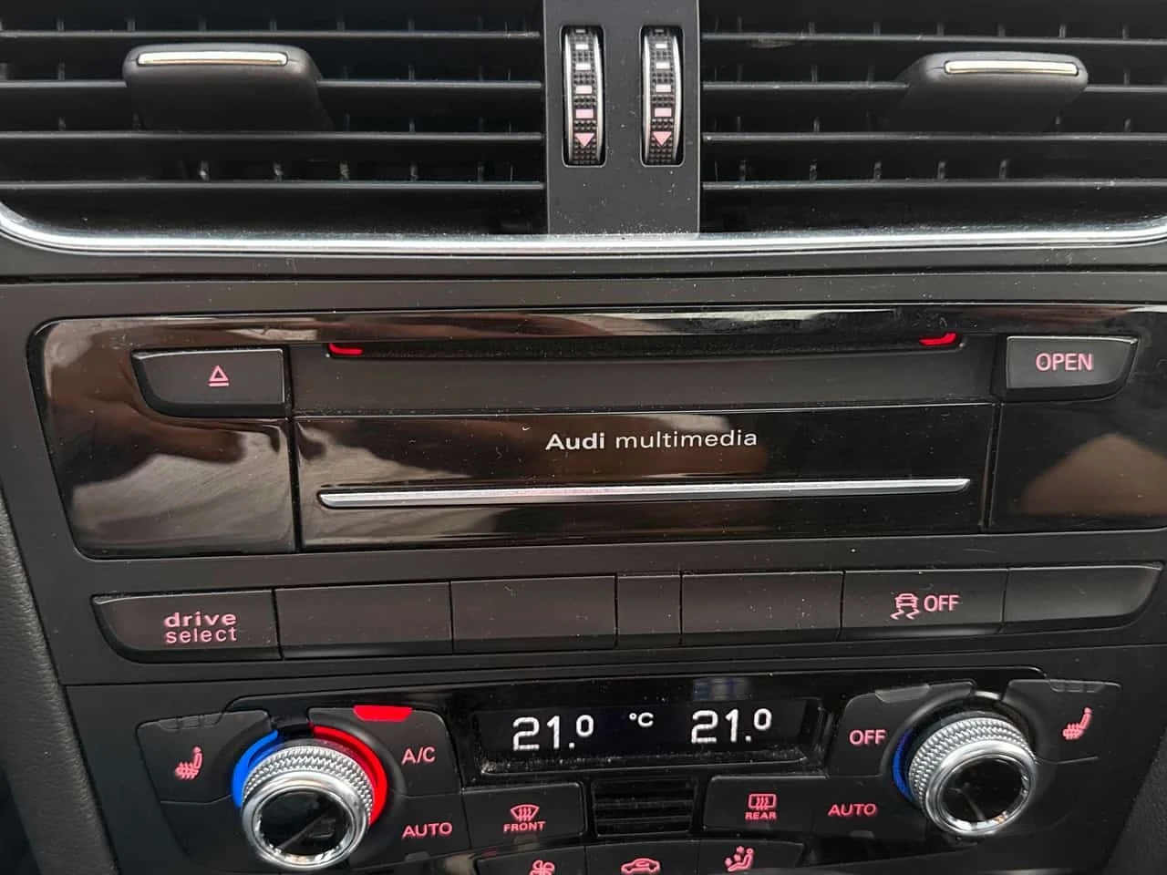 Audi A4 * Progressiv plus * CARFAX * ОПЦИЯ ЗА ФИНАНСИРАНЕ , снимка 11 - Автомобили и джипове - 55784589