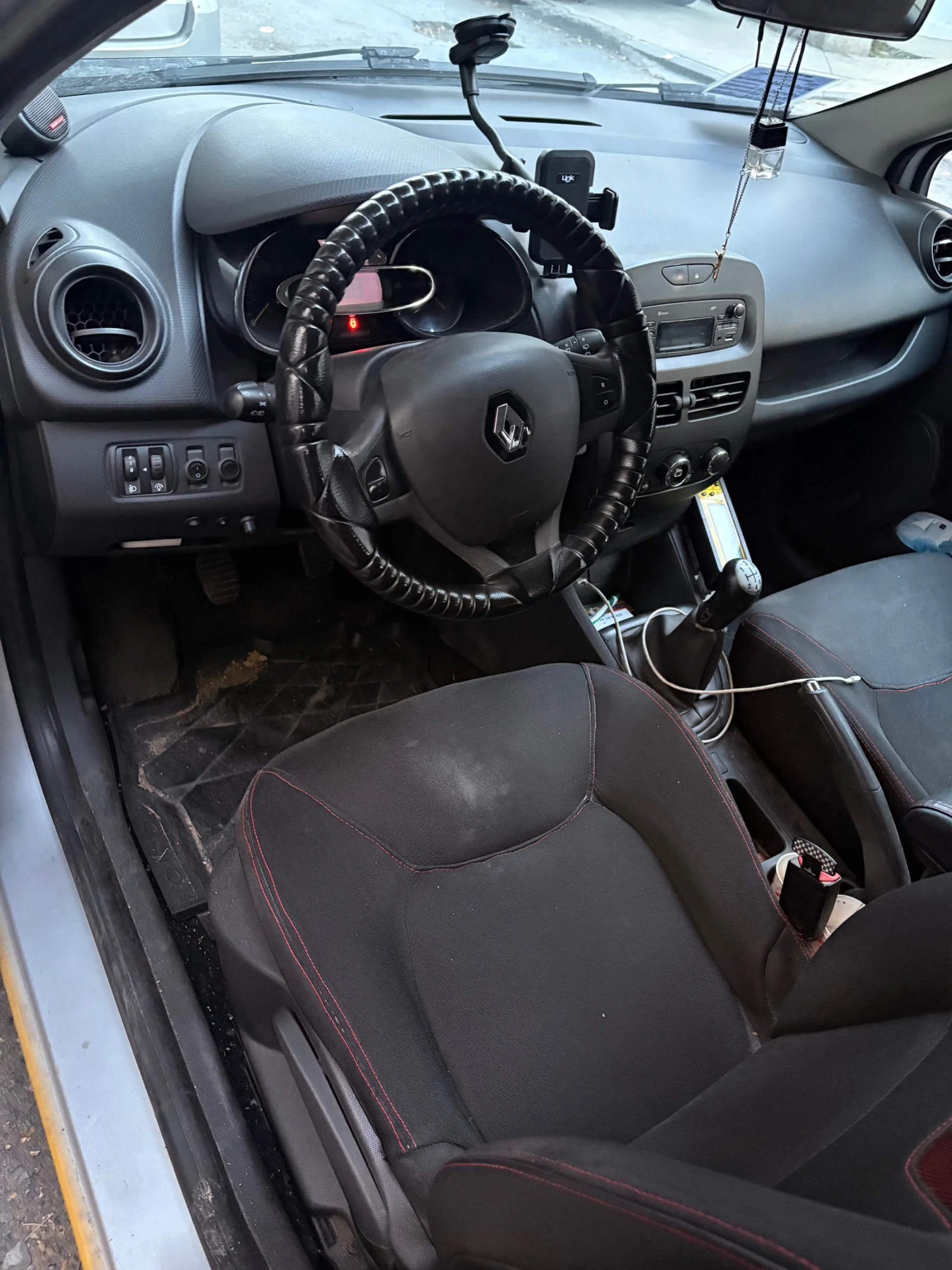 Renault Clio, снимка 6 - Автомобили и джипове - 56200946