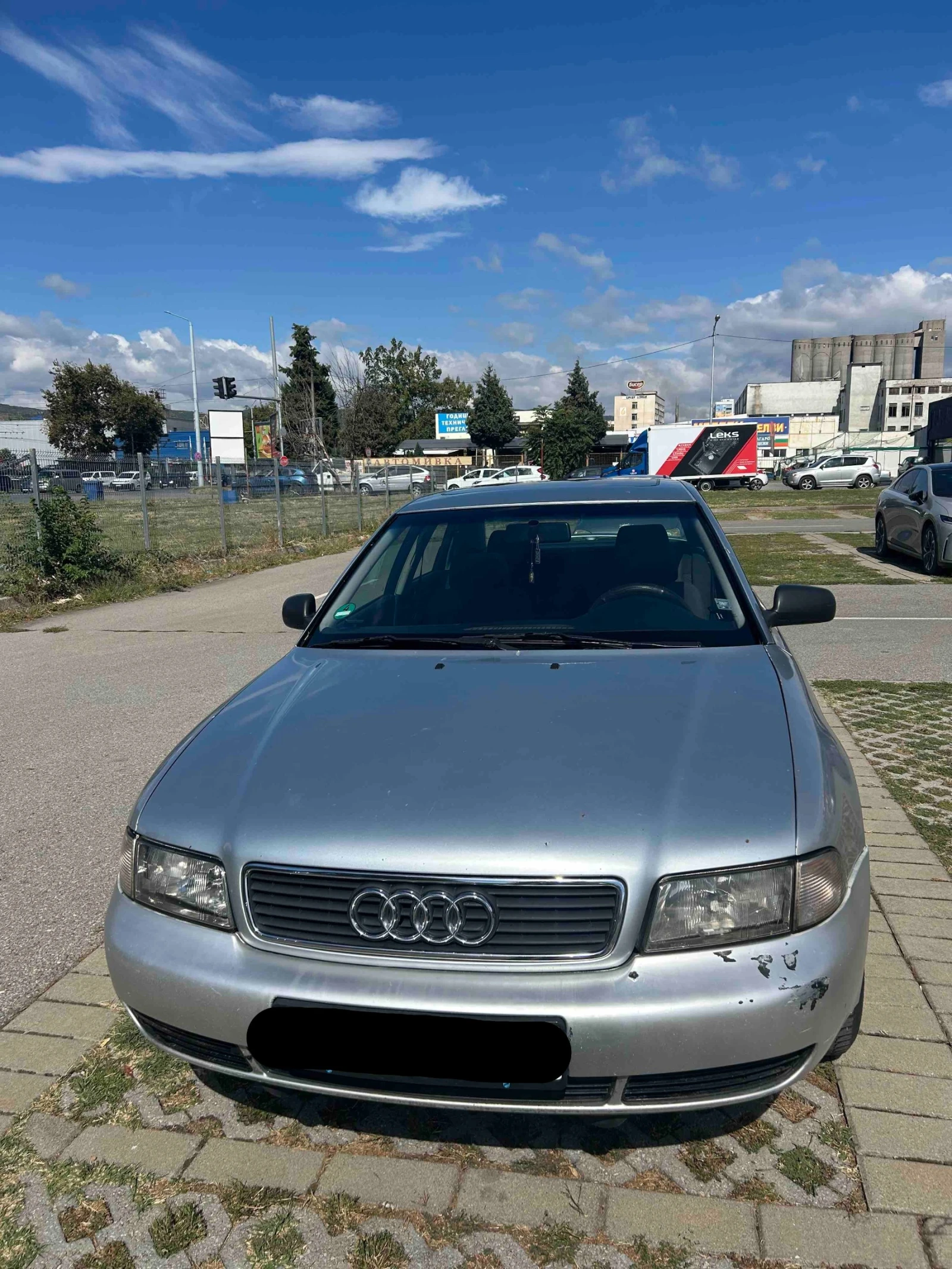 Audi A4 1.8, снимка 2 - Автомобили и джипове - 56223915