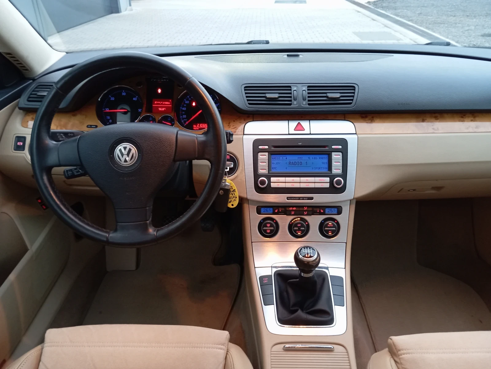 VW Passat  High line Лизинг , снимка 11 - Автомобили и джипове - 56712183