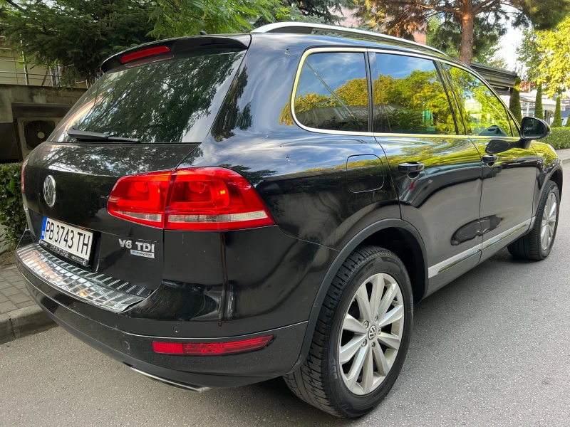 VW Touareg 3.0TDI LED/XENON/NAVI/PODGREV/KOJA/UNIKAT, снимка 7 - Автомобили и джипове - 47318873