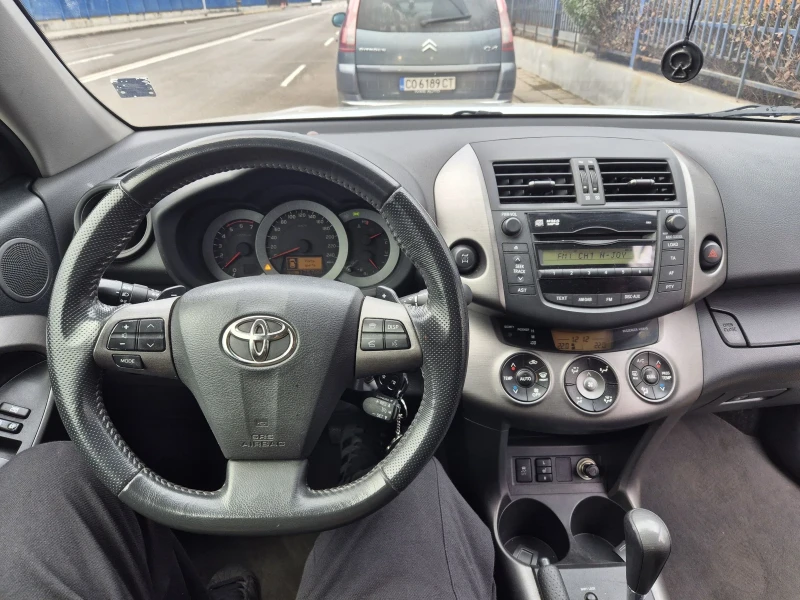 Toyota Rav4, снимка 8 - Автомобили и джипове - 48953497