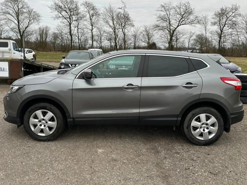 Nissan Qashqai 1.2 DIG-T / 6M / Camera / Climatronic, снимка 7 - Автомобили и джипове - 49215051