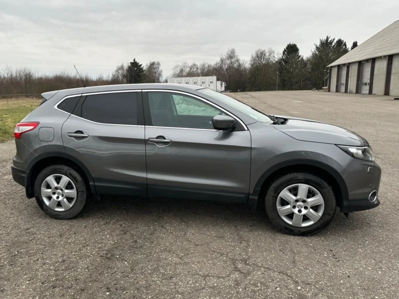 Nissan Qashqai 1.2 DIG-T / 6M / Camera / Climatronic, снимка 8 - Автомобили и джипове - 49215051