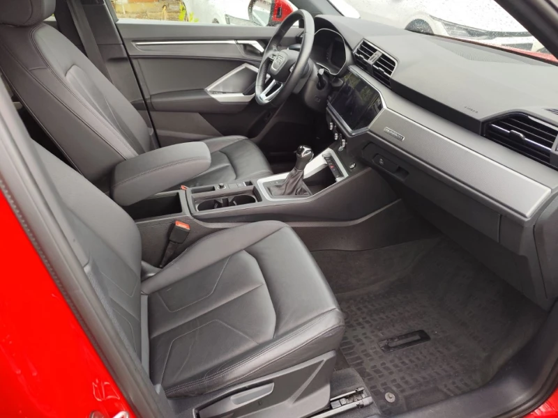 Audi Q3, снимка 13 - Автомобили и джипове - 51512417