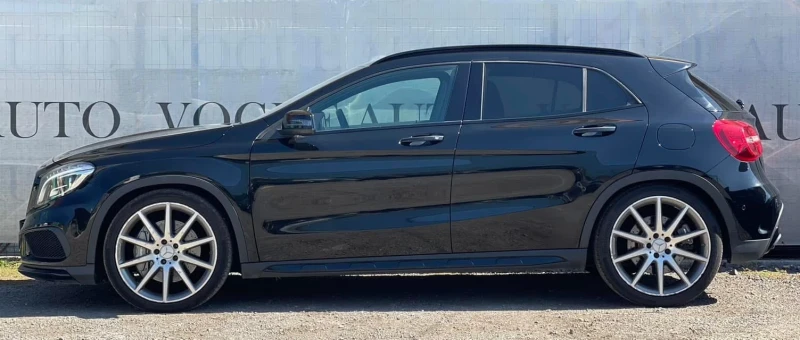 Mercedes-Benz GLA 45 AMG H/K* KEYLESS* MEMORY* 20ИНЧА* BLIND, снимка 3 - Автомобили и джипове - 51763402