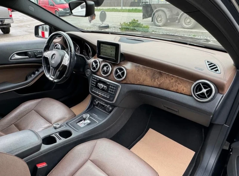 Mercedes-Benz GLA 45 AMG H/K* KEYLESS* MEMORY* 20ИНЧА* BLIND, снимка 7 - Автомобили и джипове - 51763402