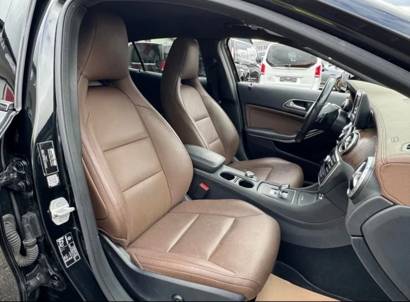 Mercedes-Benz GLA 45 AMG H/K* KEYLESS* MEMORY* 20ИНЧА* BLIND, снимка 10 - Автомобили и джипове - 51763402