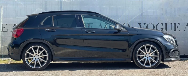 Mercedes-Benz GLA 45 AMG H/K* KEYLESS* MEMORY* 20ИНЧА* BLIND, снимка 4 - Автомобили и джипове - 51763402