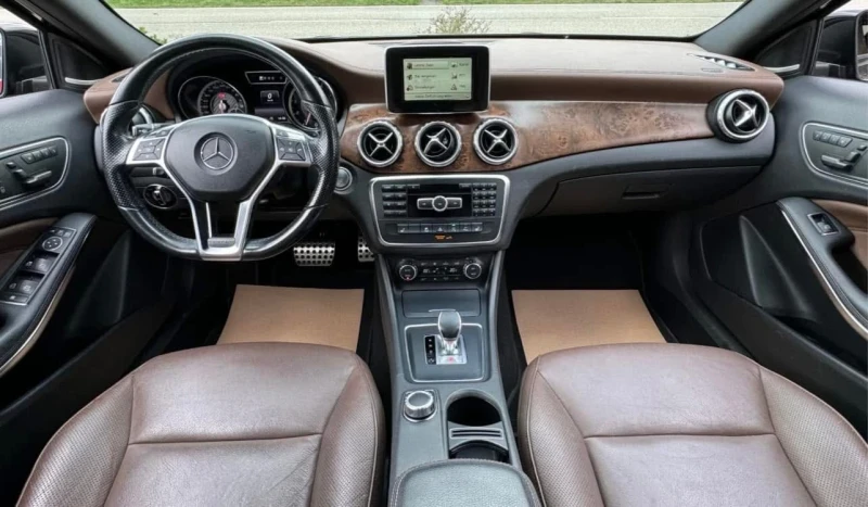 Mercedes-Benz GLA 45 AMG H/K* KEYLESS* MEMORY* 20ИНЧА* BLIND, снимка 9 - Автомобили и джипове - 51763402