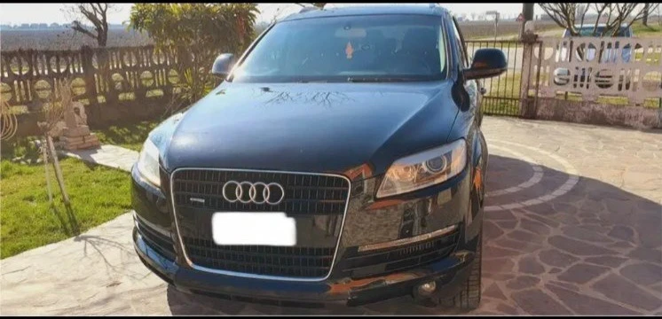 Audi Q7 4.2 дизел 2009, снимка 1 - Автомобили и джипове - 36152480