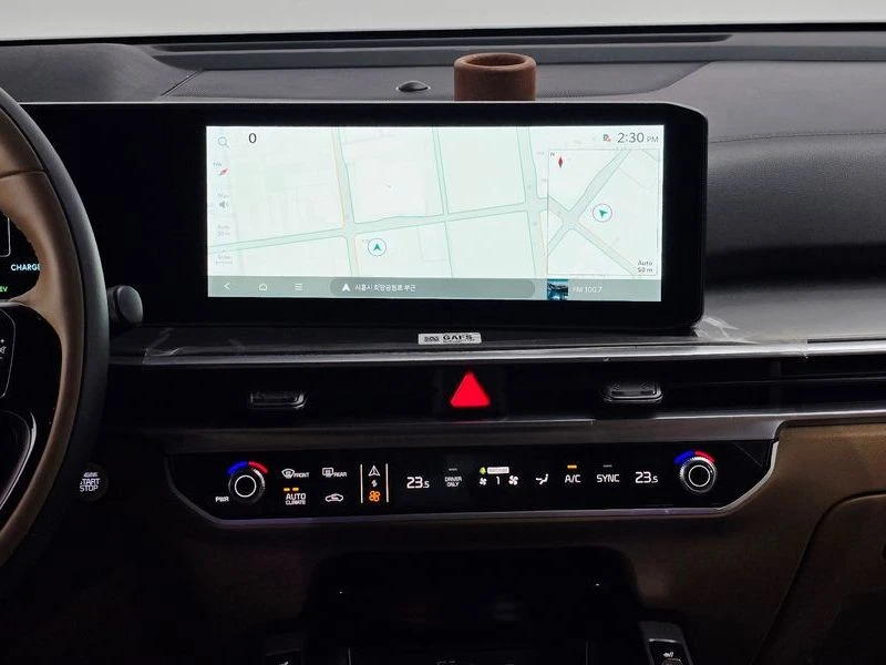 Kia Sorento 1.6 Automatic Hybrit, снимка 14 - Автомобили и джипове - 55740409