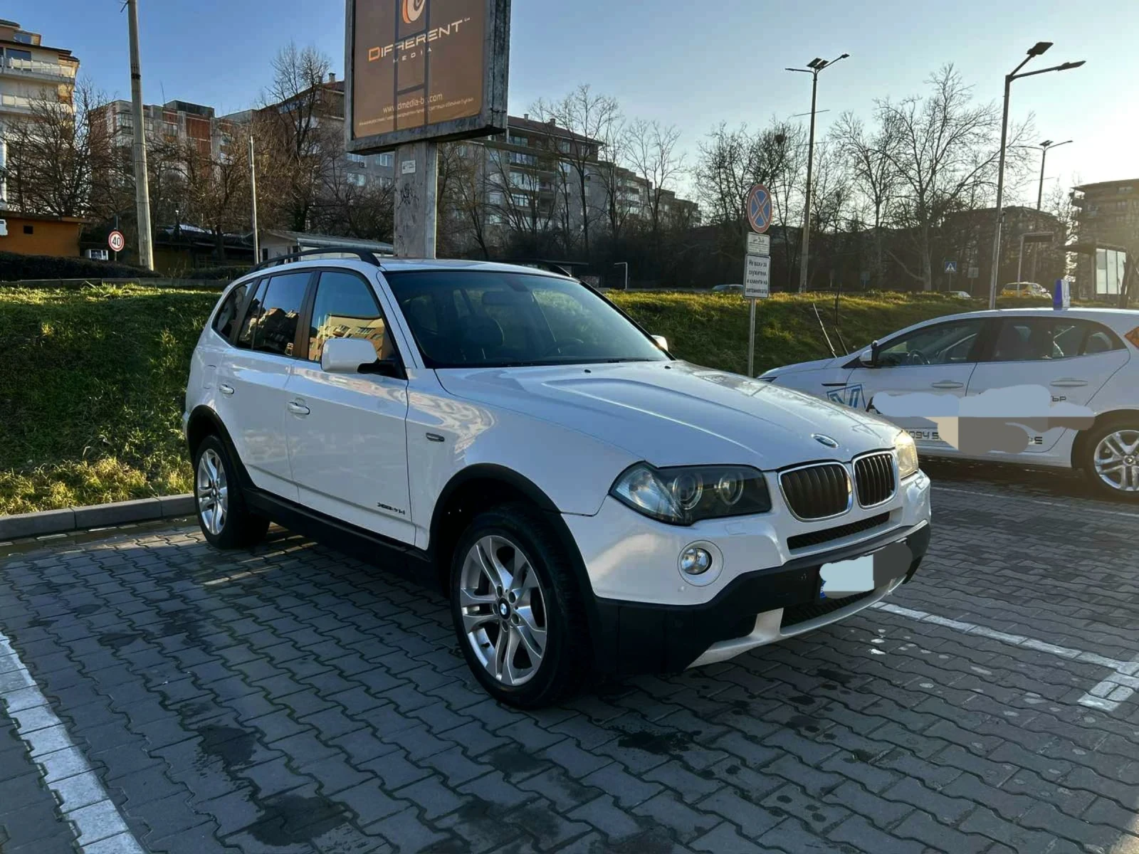 BMW X3 2.0 XDrive / СМЕНЕНА ВЕРИГА / ОБСЛУЖЕНА НАПЪЛНО, снимка 4 - Автомобили и джипове - 53819117