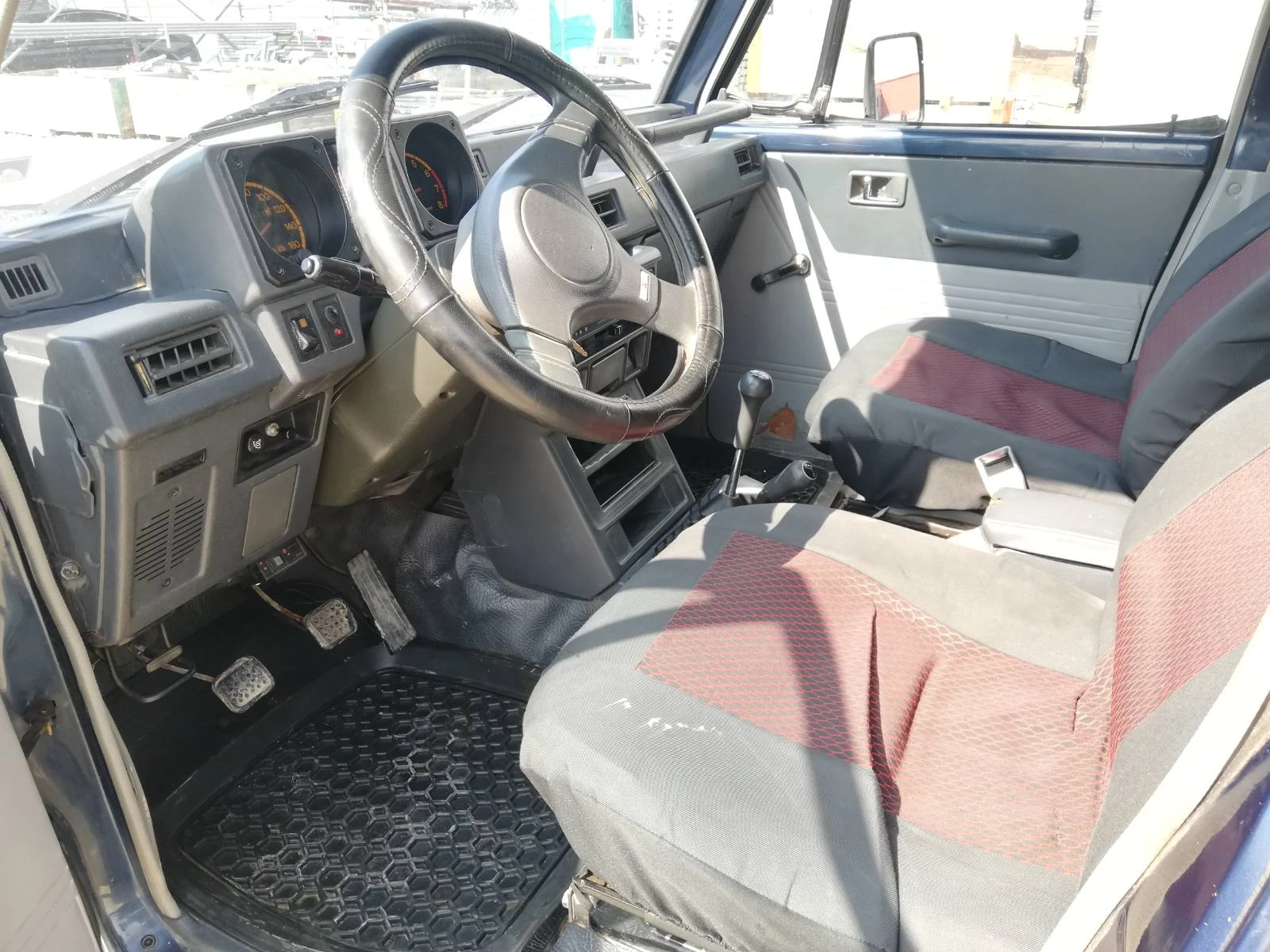 Mitsubishi Pajero хардтоп, снимка 5 - Автомобили и джипове - 53892431