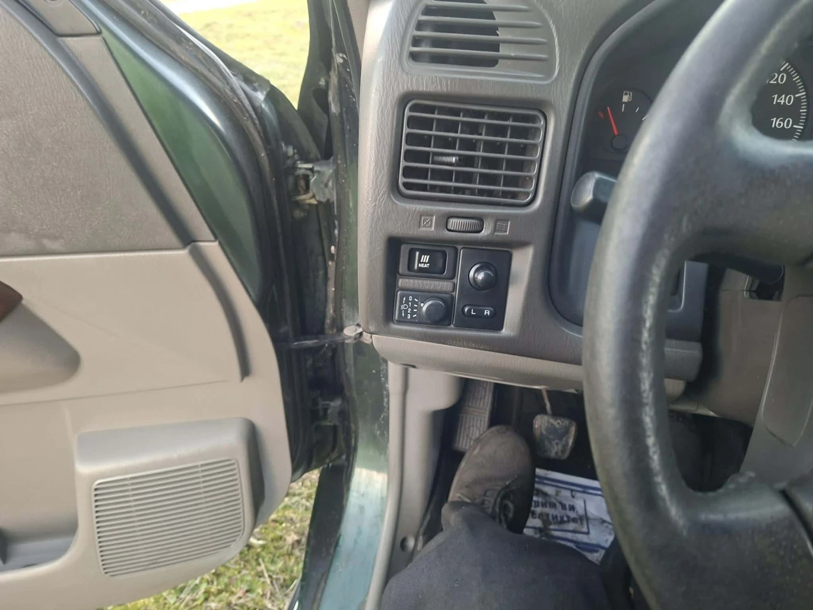 Nissan Patrol, снимка 12 - Автомобили и джипове - 54033344