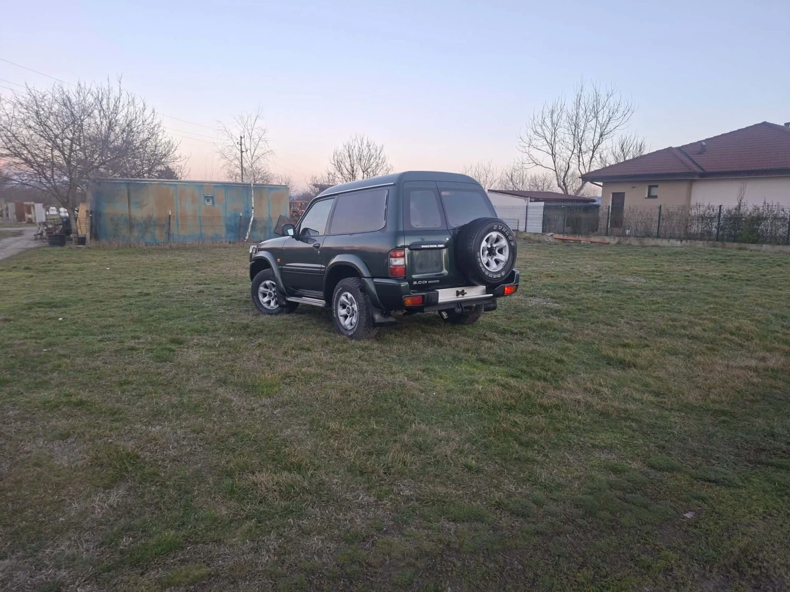 Nissan Patrol, снимка 9 - Автомобили и джипове - 54033344