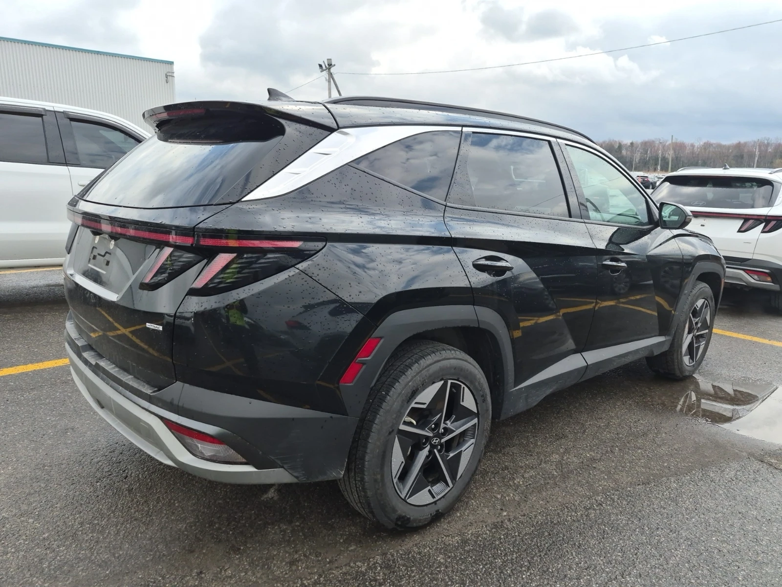 Hyundai Tucson * * CARFAX * * АВТО КРЕДИТ * * Цена до БГ * * , снимка 3 - Автомобили и джипове - 54599176