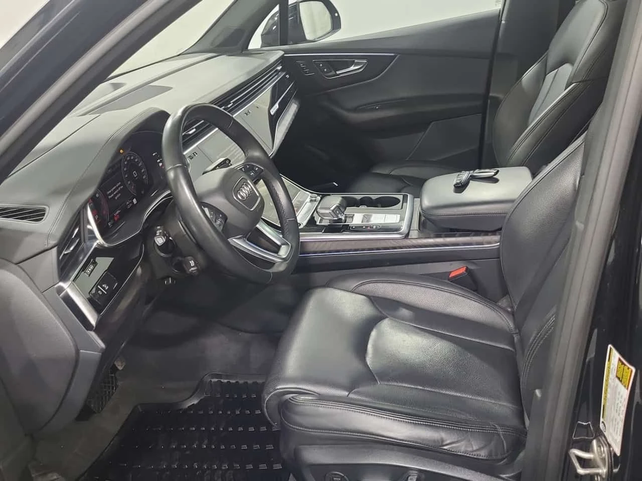 Audi Q7 * ДИСТРОНИК * 360 КАМЕРА * ОБДУХВАНЕ * 2 КЛЮЧА * , снимка 8 - Автомобили и джипове - 54759506
