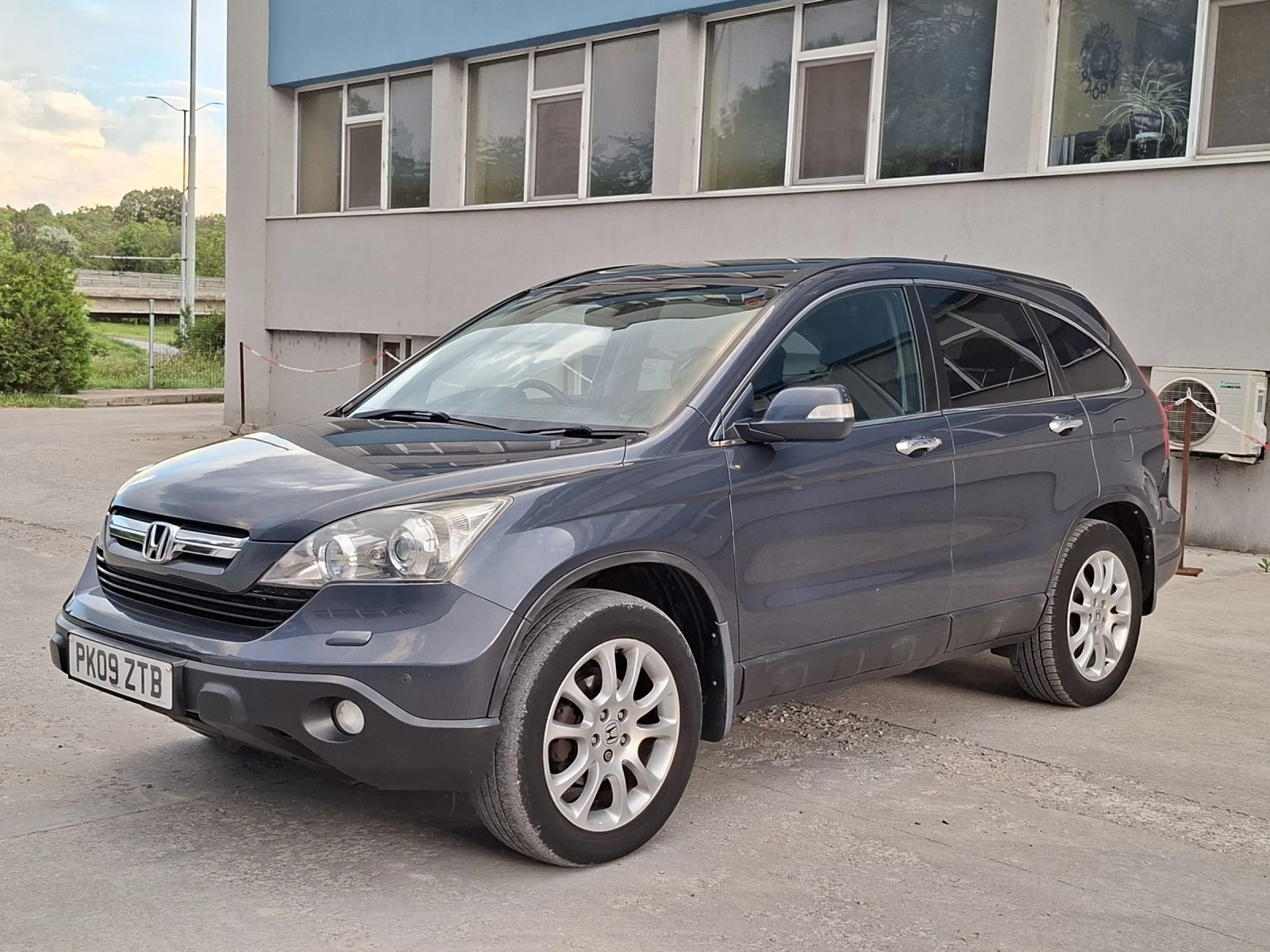 Honda Cr-v Executive , снимка 3 - Автомобили и джипове - 55136673