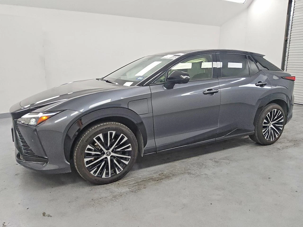 Lexus RZ 300E