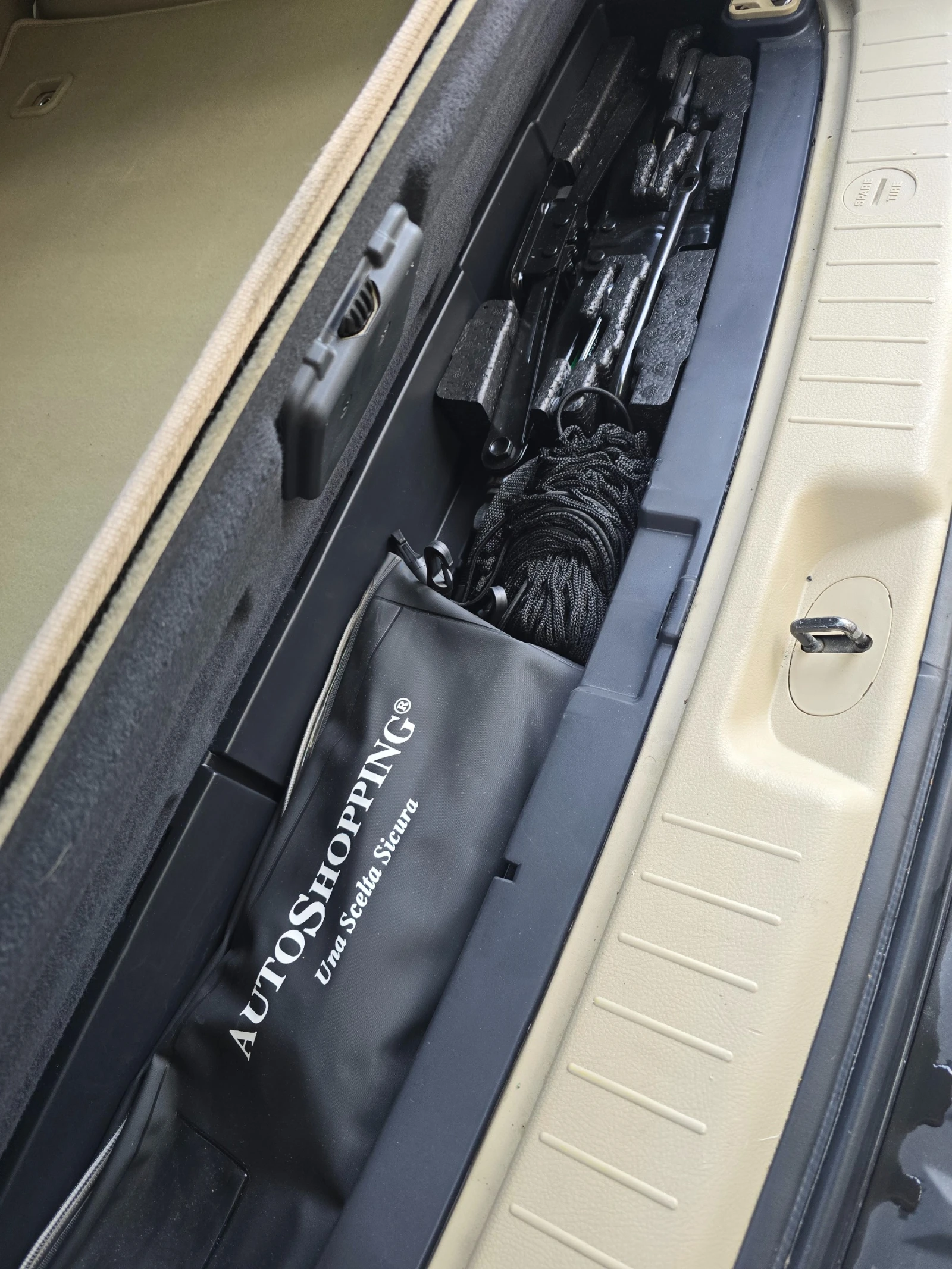 Hyundai Santa fe 4x4 7 места, снимка 13 - Автомобили и джипове - 56616284