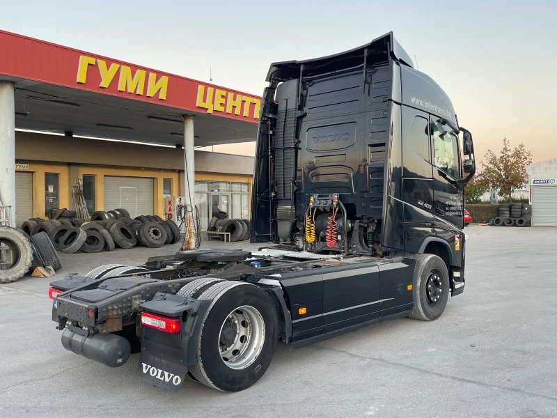 Volvo Fh 460* GLOBETROTTER * 1350л* Охладител* Дистроник, снимка 4 - Камиони - 47645725