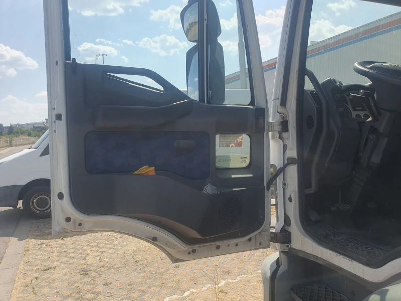 Iveco Eurocargo 120E25, снимка 9 - Камиони - 52672330