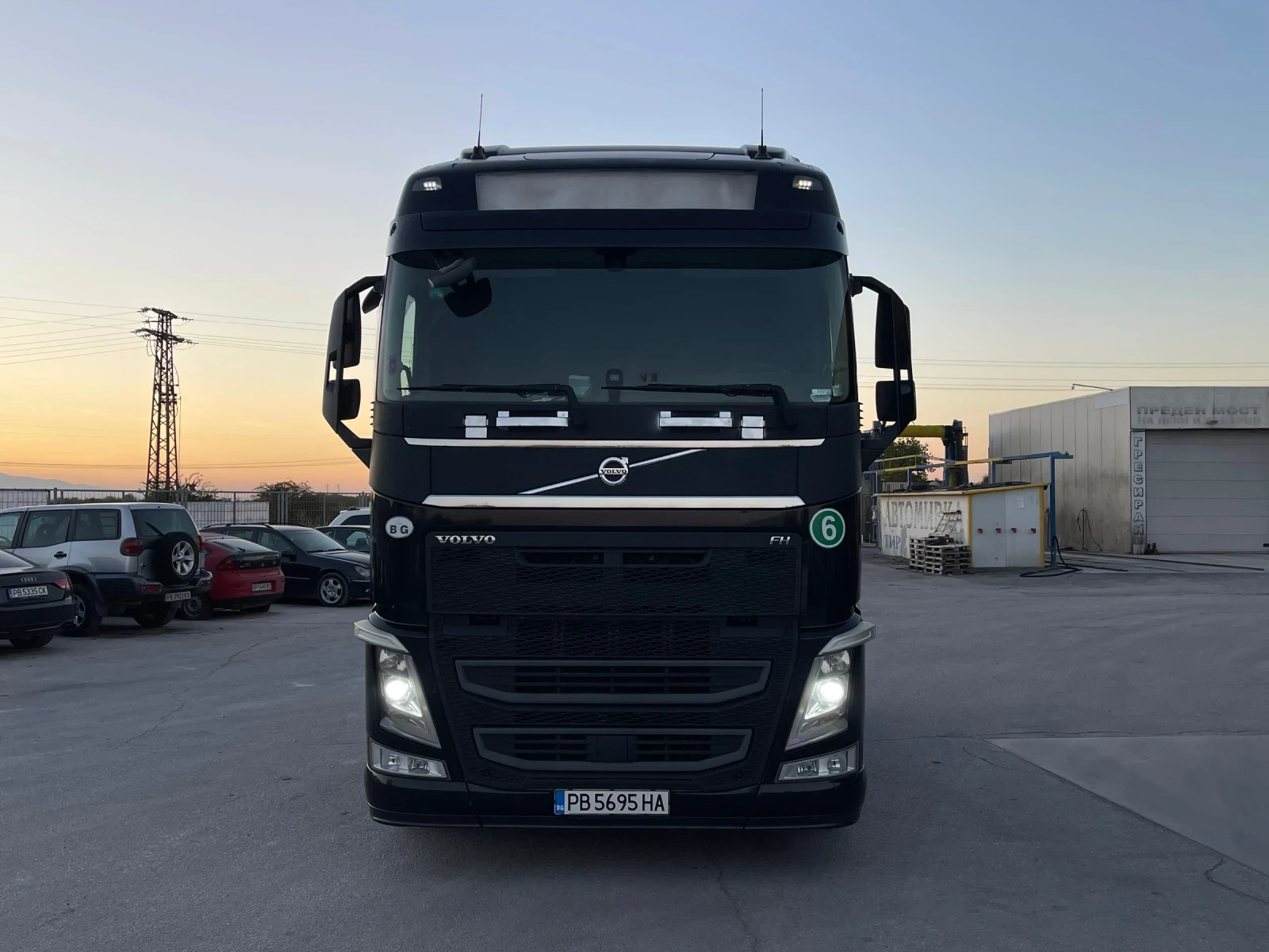 Volvo Fh 460* GLOBETROTTER * 1350л* Охладител* Дистроник - изображение 2