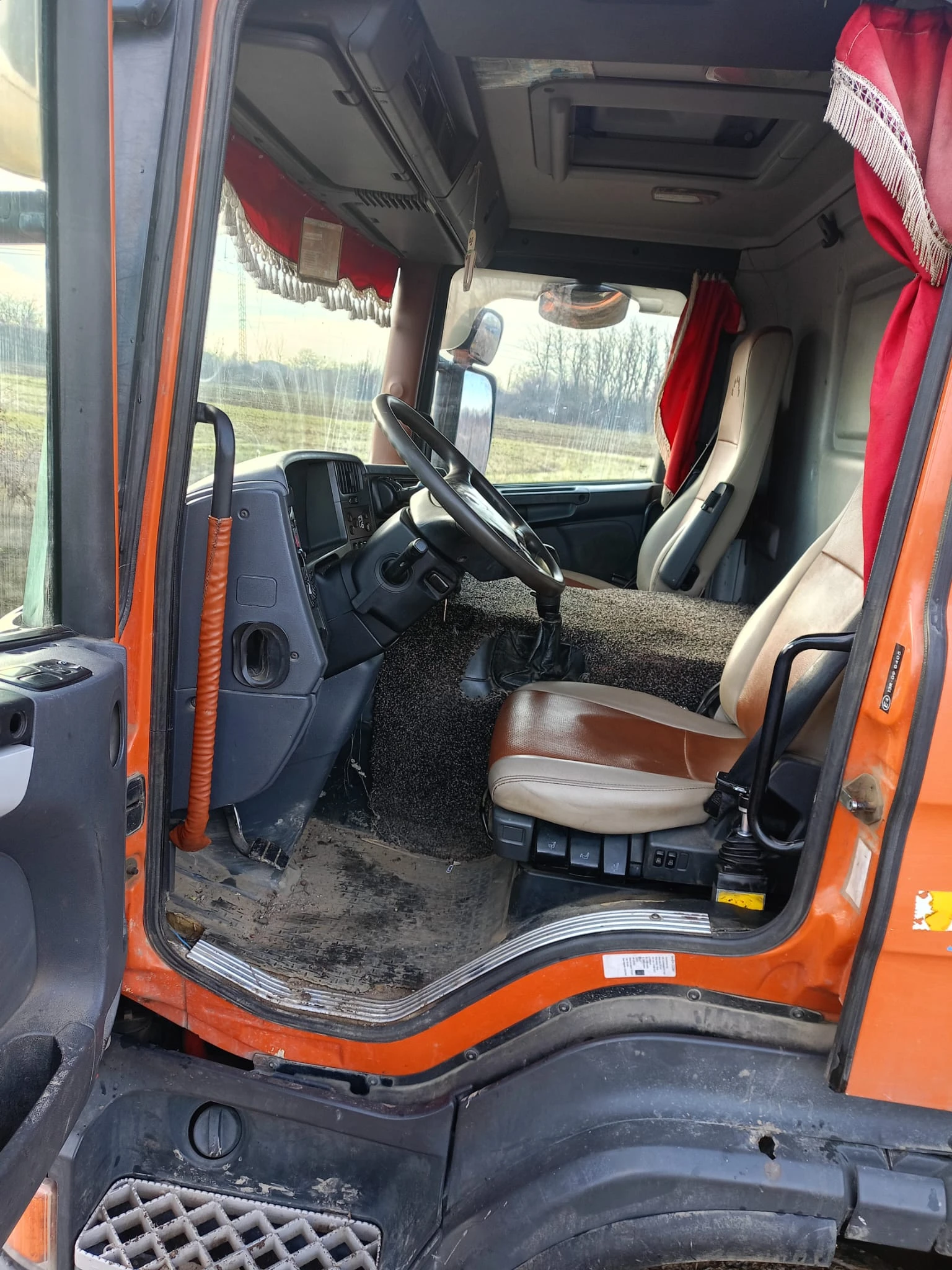 Scania P 420 Самосвал - изображение 4